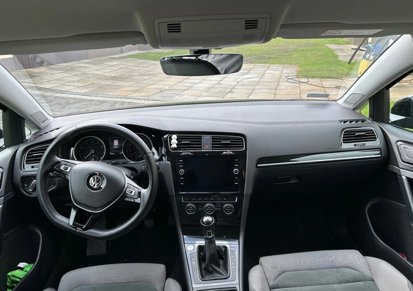 Volkswagen Golf cena 70900 przebieg: 65000, rok produkcji 2017 z Warszawa małe 326